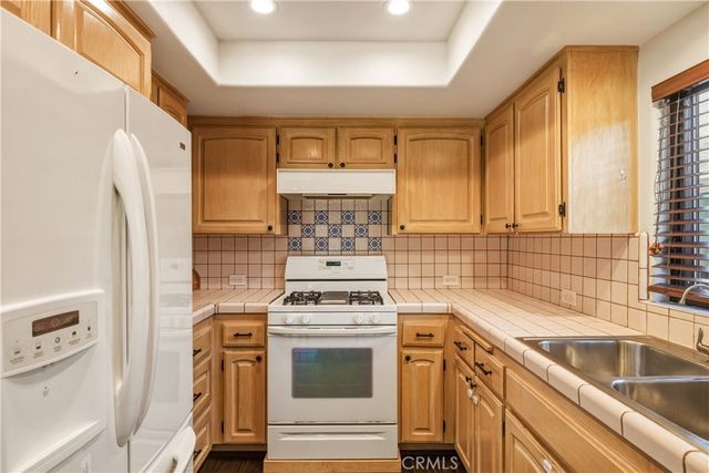 24214 Los Codona Avenue, Torrance, CA 90505