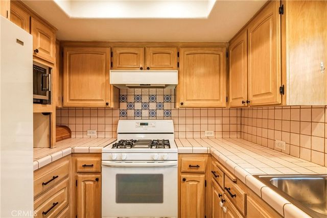 24214 Los Codona Avenue, Torrance, CA 90505