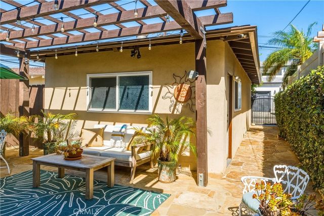 24214 Los Codona Avenue, Torrance, CA 90505