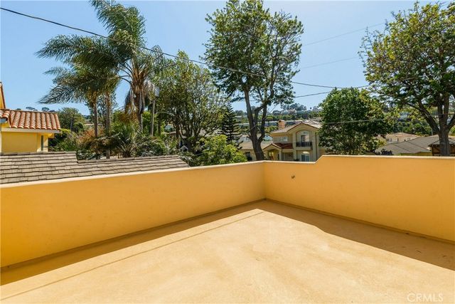 24214 Los Codona Avenue, Torrance, CA 90505