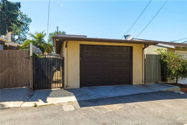 24214 Los Codona Avenue, Torrance, CA 90505