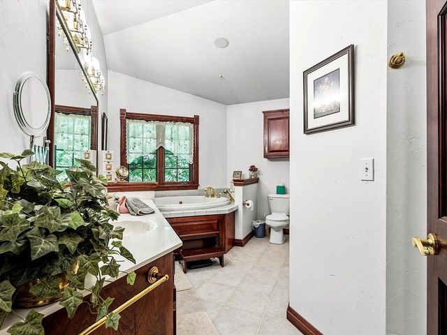 900 MT HOOD COURT, Green Bay, WI 54311