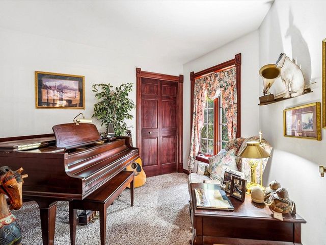 900 MT HOOD COURT, Green Bay, WI 54311
