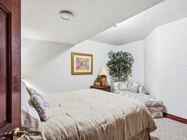 900 MT HOOD COURT, Green Bay, WI 54311