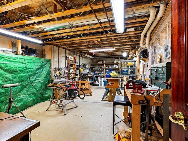 900 MT HOOD COURT, Green Bay, WI 54311