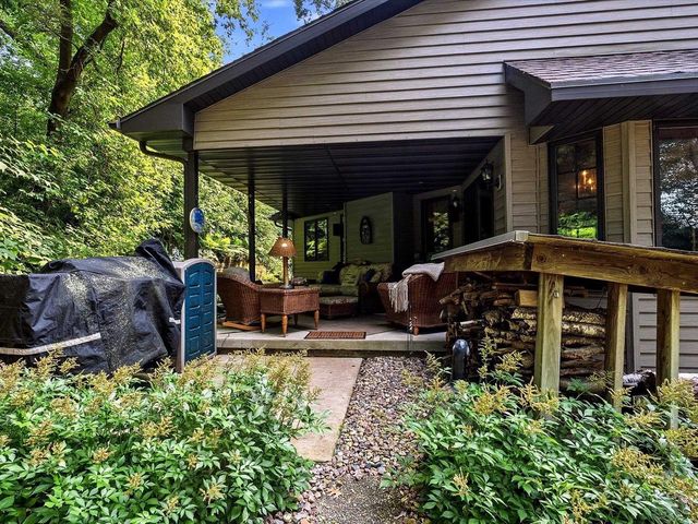 900 MT HOOD COURT, Green Bay, WI 54311
