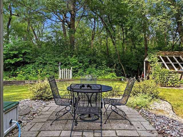 900 MT HOOD COURT, Green Bay, WI 54311