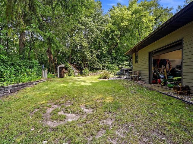 900 MT HOOD COURT, Green Bay, WI 54311