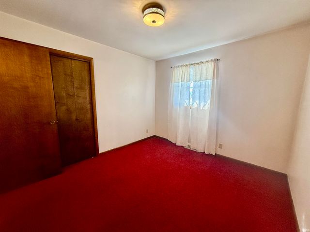 201 N Second Street, Owensville, IN 47665