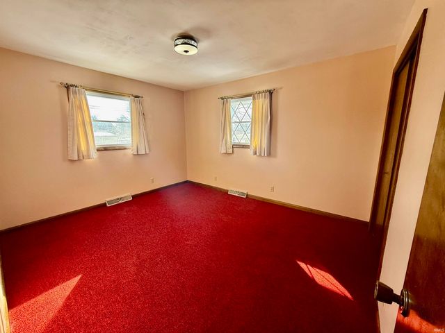 201 N Second Street, Owensville, IN 47665