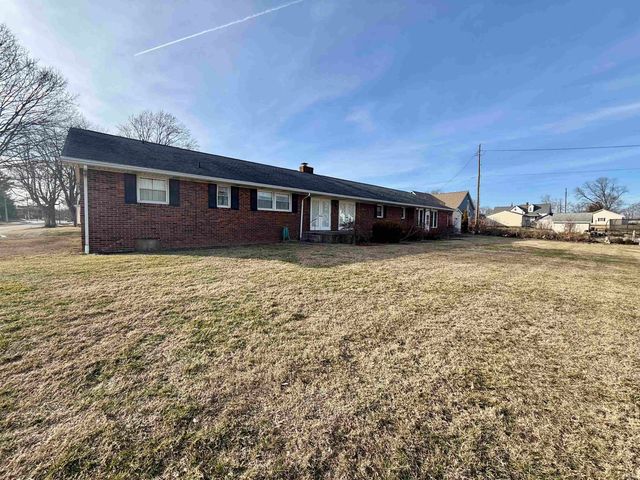 201 N Second Street, Owensville, IN 47665