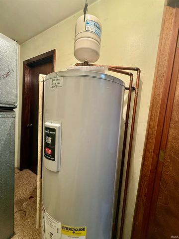 201 N Second Street, Owensville, IN 47665