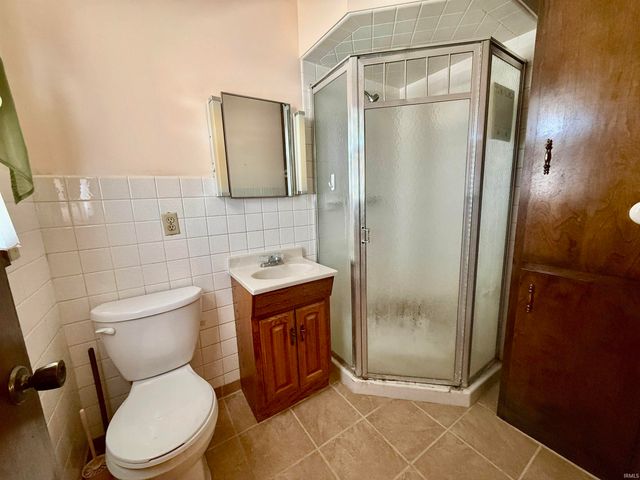 201 N Second Street, Owensville, IN 47665