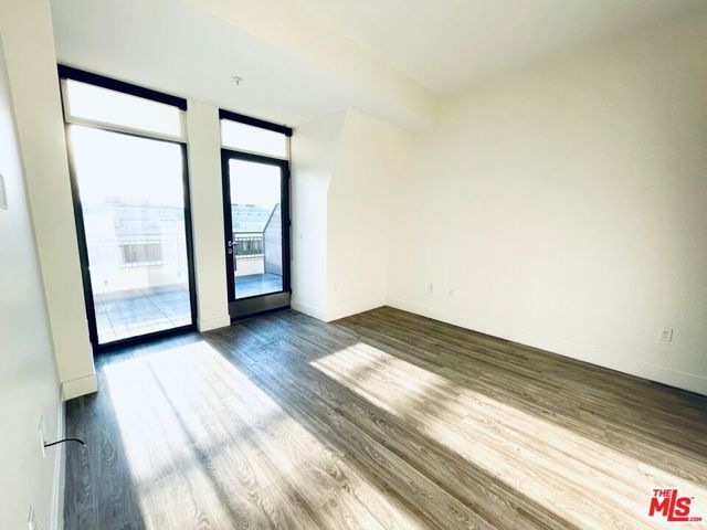 1122 Gayley 408, Westwood, CA 90024