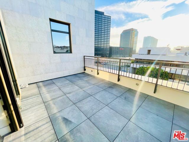 1122 Gayley 408, Westwood, CA 90024