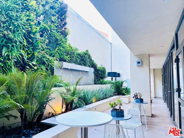 1122 Gayley 408, Westwood, CA 90024