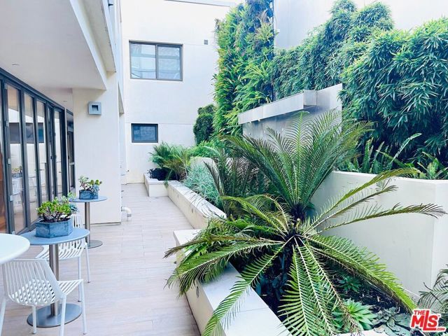 1122 Gayley 408, Westwood, CA 90024