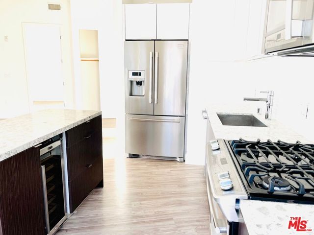 1122 Gayley 408, Westwood, CA 90024