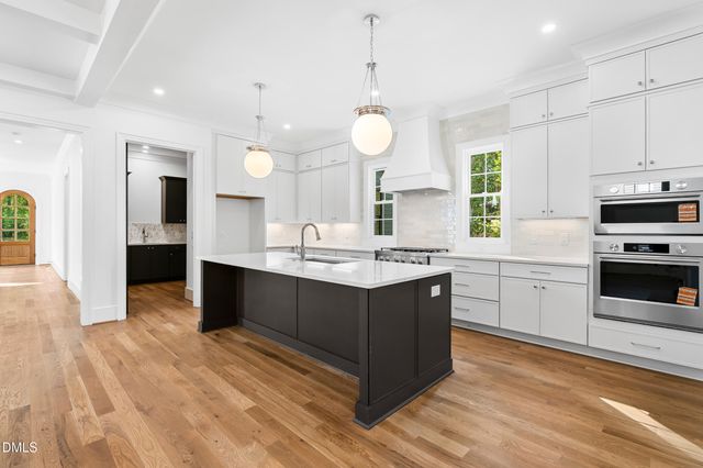 6 Chantilly Place, Durham, NC 27707