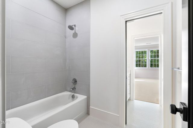 6 Chantilly Place, Durham, NC 27707