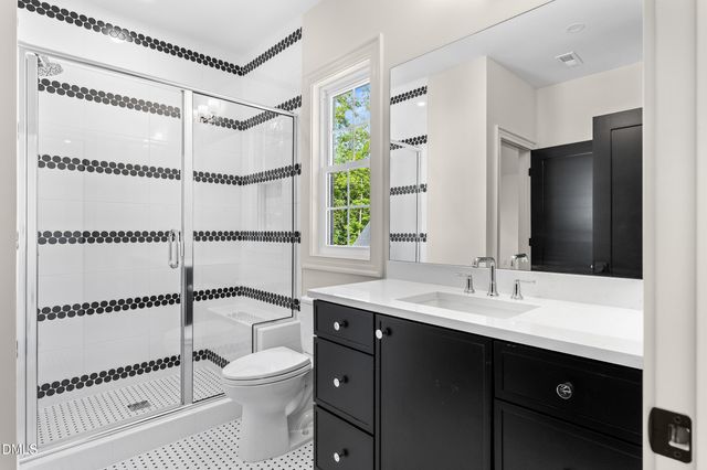 6 Chantilly Place, Durham, NC 27707