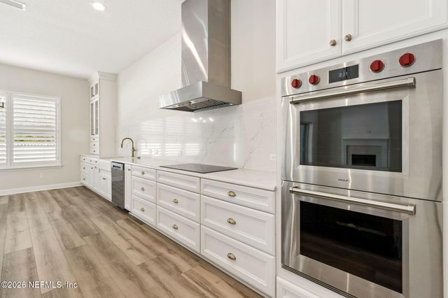 536 E KESLEY Lane, St. Johns, FL 32259