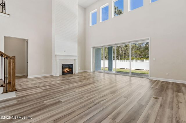 536 E KESLEY Lane, St. Johns, FL 32259