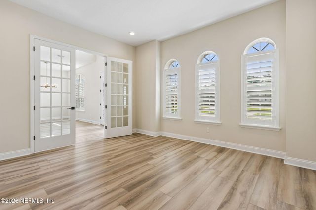 536 E KESLEY Lane, St. Johns, FL 32259