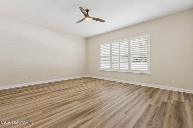 536 E KESLEY Lane, St. Johns, FL 32259