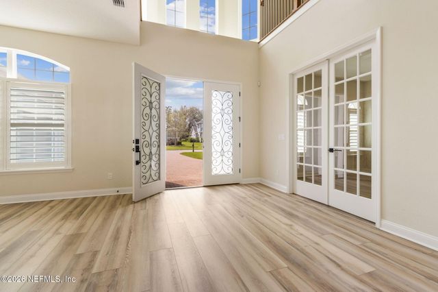 536 E KESLEY Lane, St. Johns, FL 32259