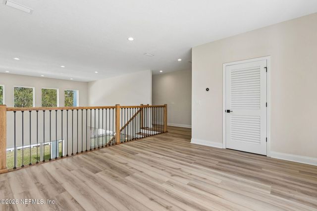 536 E KESLEY Lane, St. Johns, FL 32259