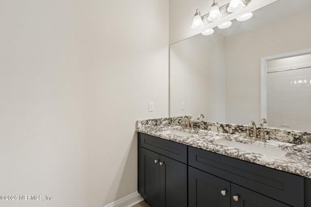 536 E KESLEY Lane, St. Johns, FL 32259