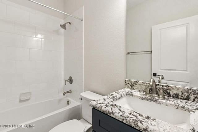 536 E KESLEY Lane, St. Johns, FL 32259