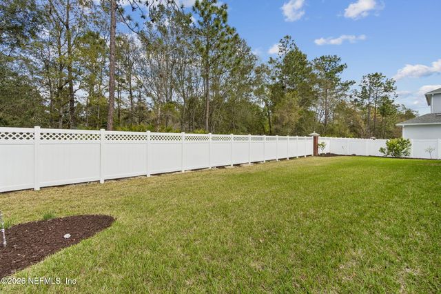536 E KESLEY Lane, St. Johns, FL 32259