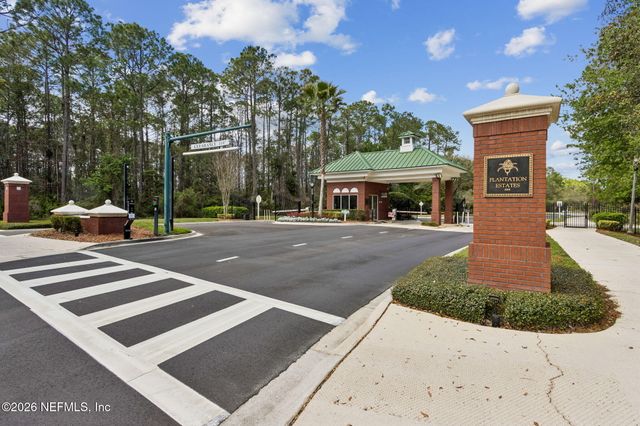 536 E KESLEY Lane, St. Johns, FL 32259