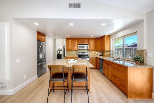 13323 Thunderhead St, San Diego, CA 92129