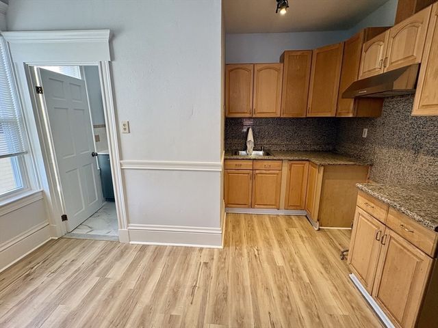 363 Adams Street 3, Boston, MA 02122