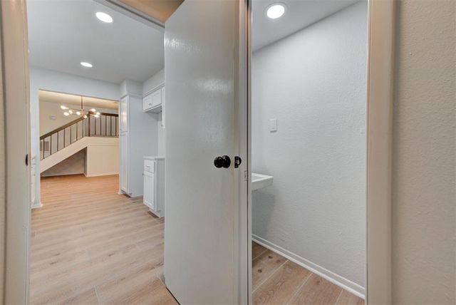 2717 Indian Creek Boulevard, Oklahoma City, OK 73120