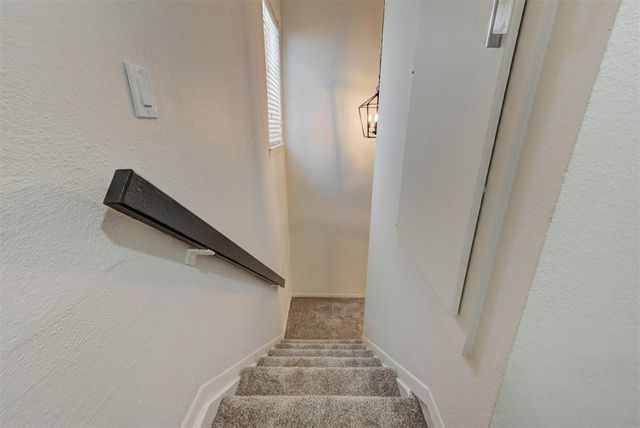 2717 Indian Creek Boulevard, Oklahoma City, OK 73120