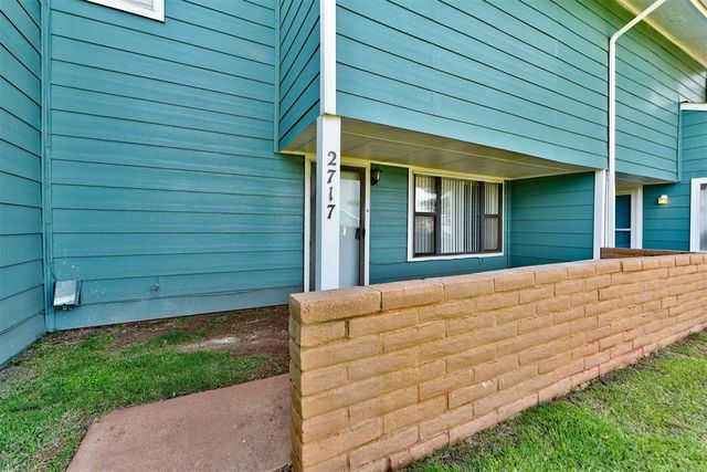 2717 Indian Creek Boulevard, Oklahoma City, OK 73120
