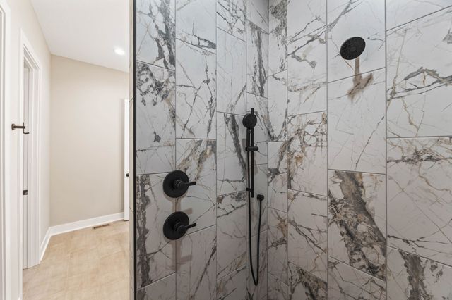 3945 Westgate Parkway, Clive, IA 50325