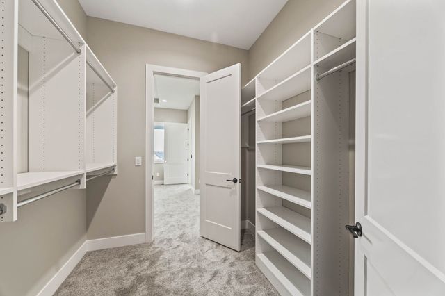 3945 Westgate Parkway, Clive, IA 50325