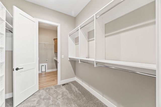 3945 Westgate Parkway, Clive, IA 50325