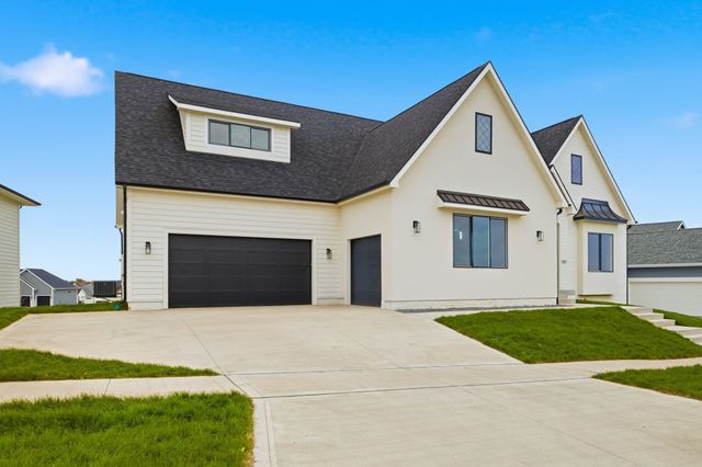 3945 Westgate Parkway, Clive, IA 50325