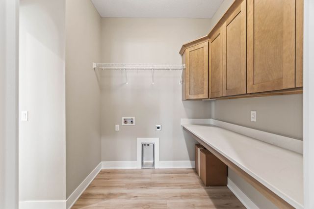 3945 Westgate Parkway, Clive, IA 50325