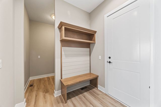 3945 Westgate Parkway, Clive, IA 50325