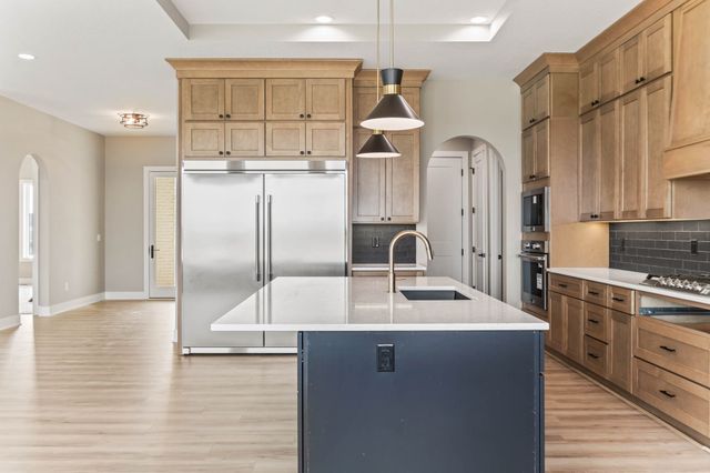 3945 Westgate Parkway, Clive, IA 50325