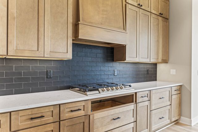 3945 Westgate Parkway, Clive, IA 50325