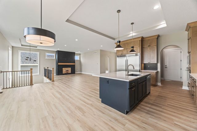 3945 Westgate Parkway, Clive, IA 50325