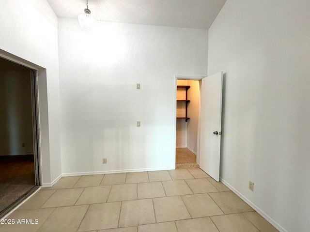 2901 W SIERRA Street, Phoenix, AZ 85029